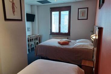 هتل Logis   Hôtel Restaurant Bellevue Annecy