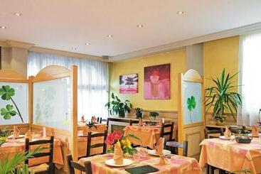 هتل Logis   Hôtel Restaurant Bellevue Annecy