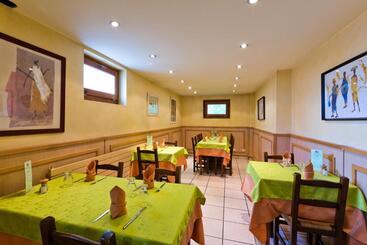 هتل Logis   Hôtel Restaurant Bellevue Annecy