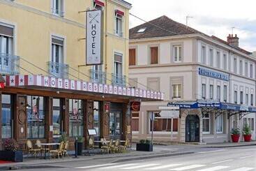 هتل Contact Hôtel Du Commerce Et Son Restaurant Côte à Côte