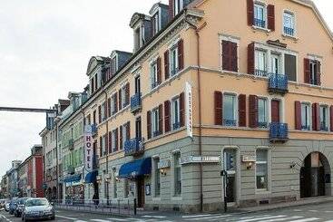 هتل Restaurant Les Capucins