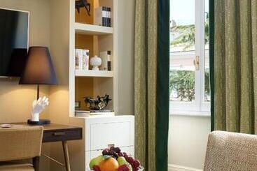 Rocco Forte Hotel De Russie