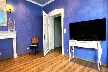 هتل Park Villa Zentral Am Mittelrhein Zimmer & Apartments