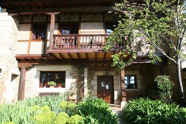 פנסיון Casa De Güela