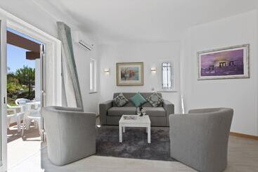 Prado Villas