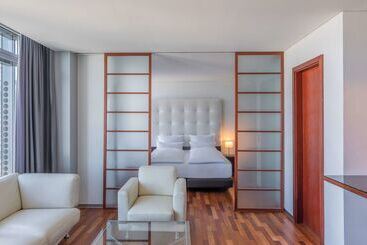 Резиденция Innside By Meliá Frankfurt Eurotheum