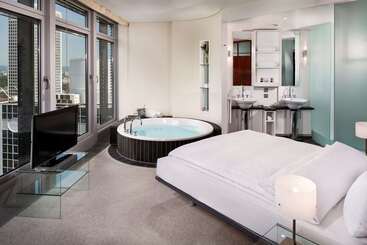Резиденция Innside By Meliá Frankfurt Eurotheum