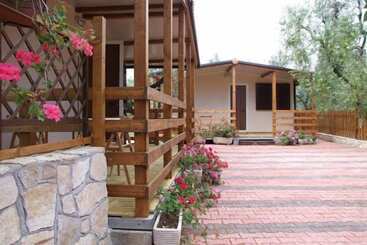 هتل Albergo Il Giardino