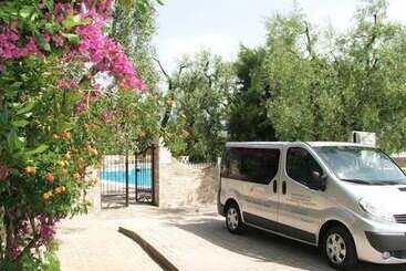 هتل Albergo Il Giardino