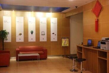 هتل 7 Days Inn Ningbo Xiangshan Renmin Plaza Branch