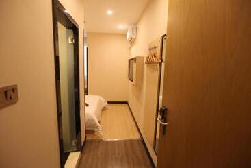 Отель 7days Premium Harbin Xuefu Road Branch