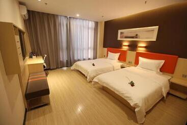 Отель 7days Premium Harbin Xuefu Road Branch