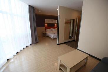 Отель 7days Premium Harbin Xuefu Road Branch