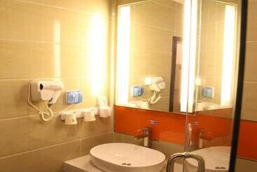 Отель 7days Premium Harbin Xuefu Road Branch