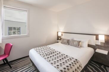 Logis Hotel Restaurant & Spa Au Comte D Ornon