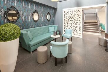 Logis Hotel Restaurant & Spa Au Comte D Ornon