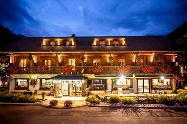 هتل Auberge Du Manoir