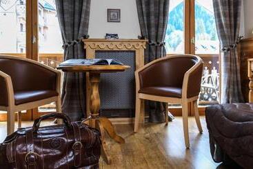 هتل Auberge Du Manoir