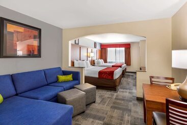 Отель Comfort Suites Denver Tech Center