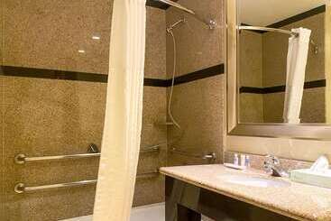 هتل Comfort Suites Oceanside Camp Pendleton Area