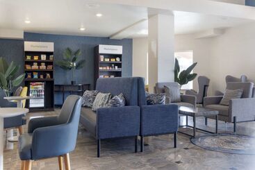 هتل Comfort Suites Oceanside Camp Pendleton Area