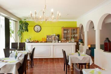 Logis Hotel L Occitan 2 étoiles