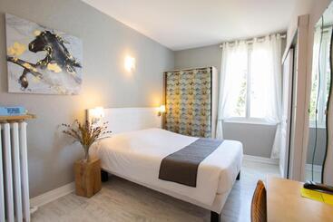 Logis Hotel L Occitan 2 étoiles