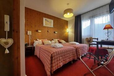 هتل Hôtel Les Triolets