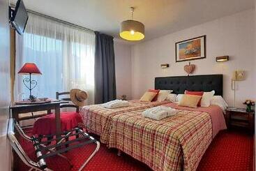 هتل Hôtel Les Triolets