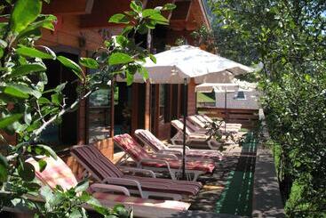 هتل Hôtel Les Triolets