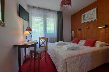 هتل Hôtel Les Triolets