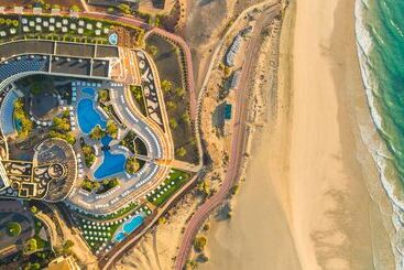 Отель Iberostar Waves Playa Gaviotas - All Inclusive