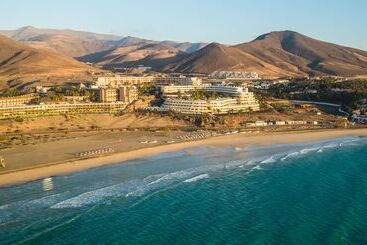 Отель Iberostar Waves Playa Gaviotas - All Inclusive