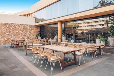 Отель Iberostar Waves Playa Gaviotas - All Inclusive