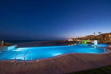 هتل Iberostar Waves Playa Gaviotas - All Inclusive