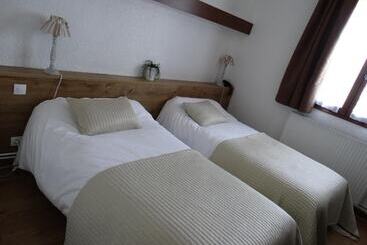 هتل Le Relais De La Sans Fond