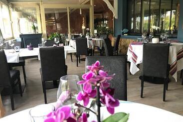 هتل Hôtel Le Relais Des Plages