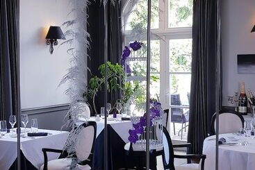 هتل Logis Hôtel Les Tuileries