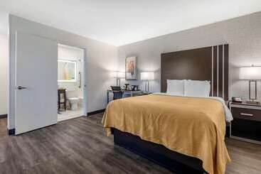 هتل Quality Inn Burbank Airport