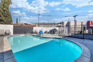 هتل Quality Inn Burbank Airport