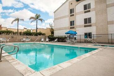 هتل Quality Suites San Diego Otay Mesa