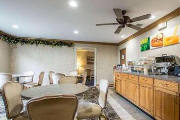 هتل Quality Suites San Diego Otay Mesa