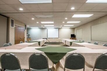 هتل Quality Suites San Diego Otay Mesa