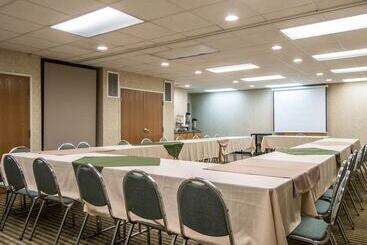 هتل Quality Suites San Diego Otay Mesa
