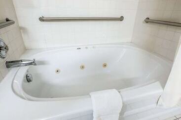 هتل Quality Suites San Diego Otay Mesa