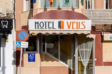 هتل Velis