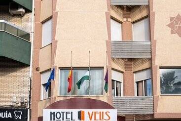 هتل Velis