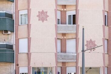 هتل Velis