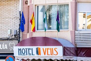 هتل Velis