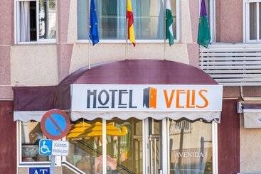 هتل Velis